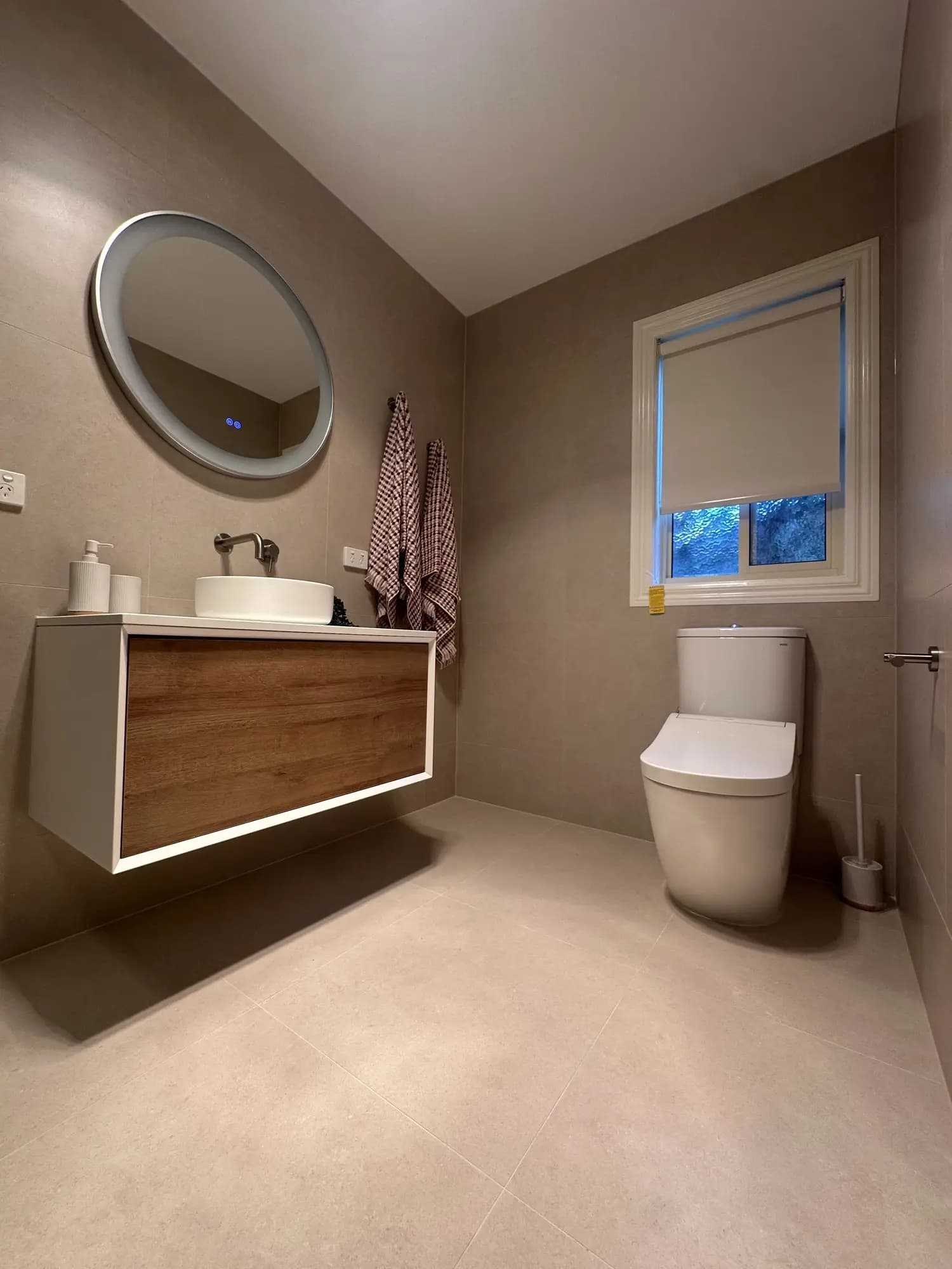 Glenroy Multi-Room Renovation Program - Image 8